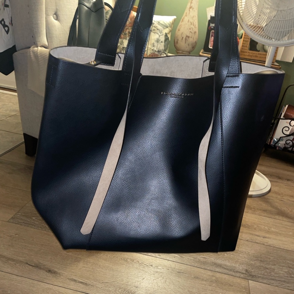 Donna Karan Sleek Black Leather Tote - a MUST HAVE for Fall!